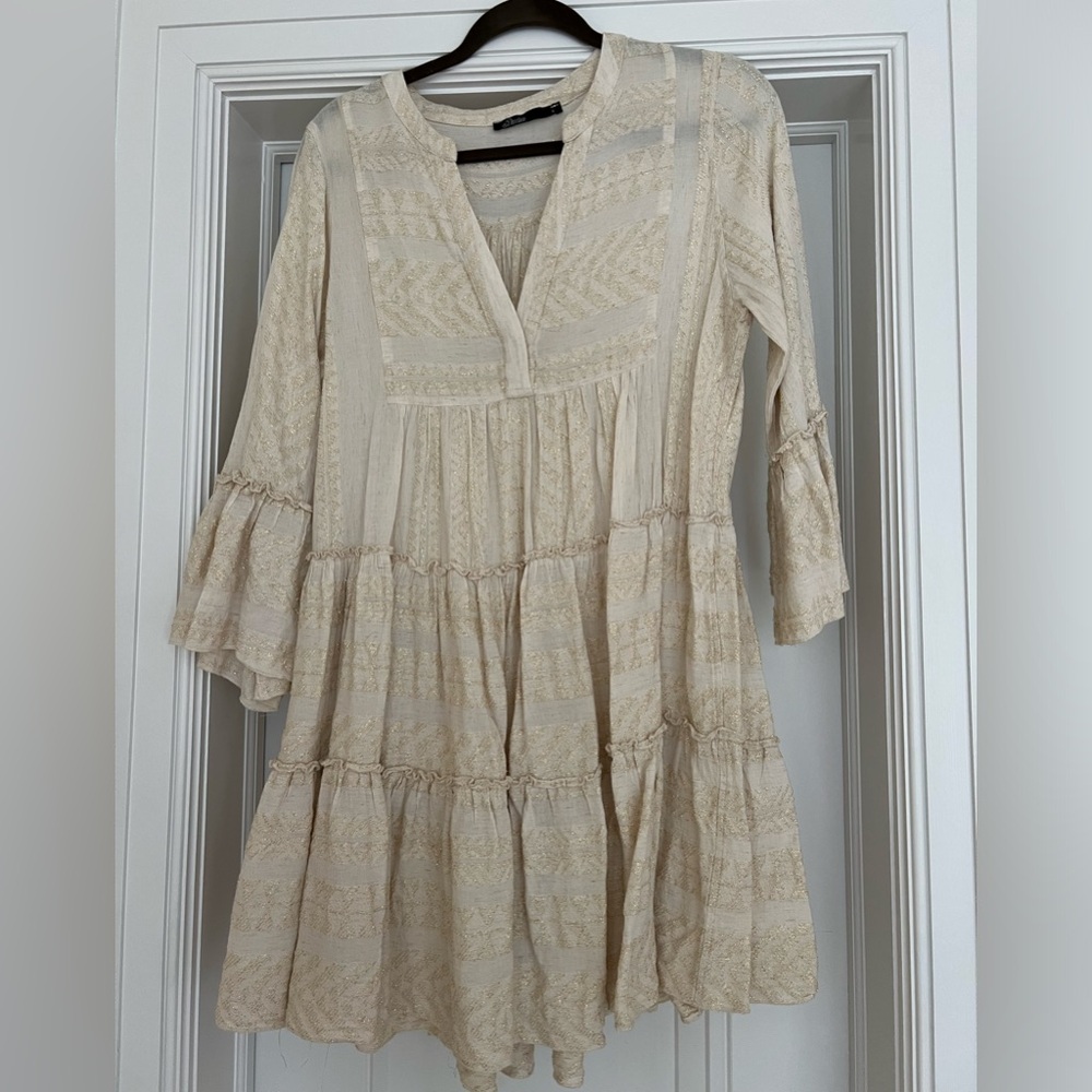 Devotion Cream and Gold dress size S